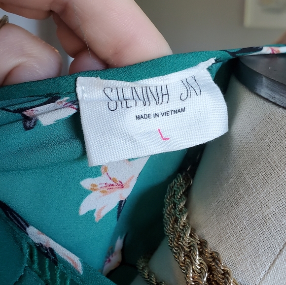 Sienna Sky Faux Wrap Flower Top - Picture 5 of 5